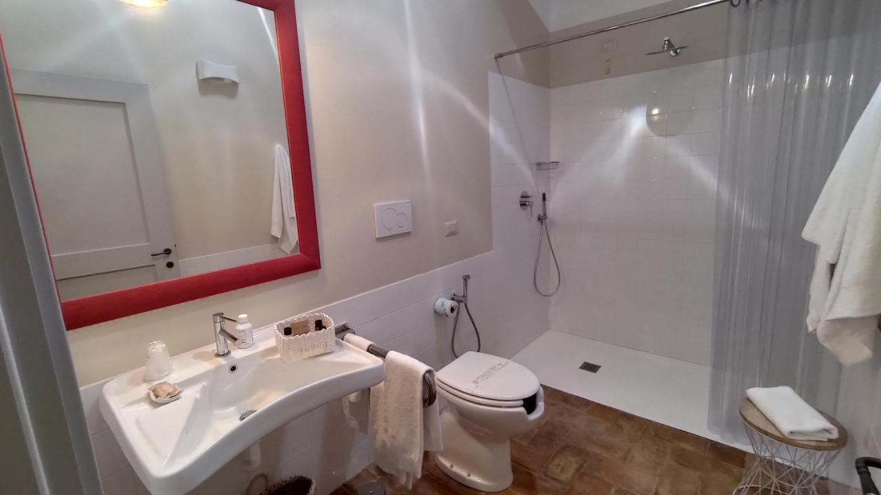 Agriturismo Poderedodici أوربيتيلو المظهر الخارجي الصورة