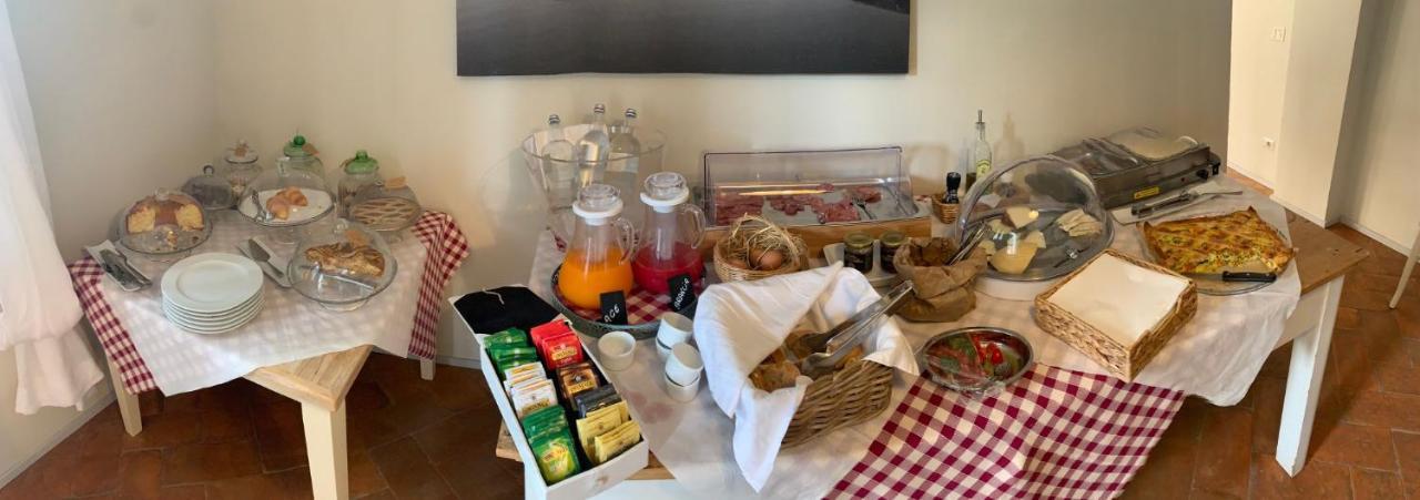 Agriturismo Poderedodici أوربيتيلو المظهر الخارجي الصورة
